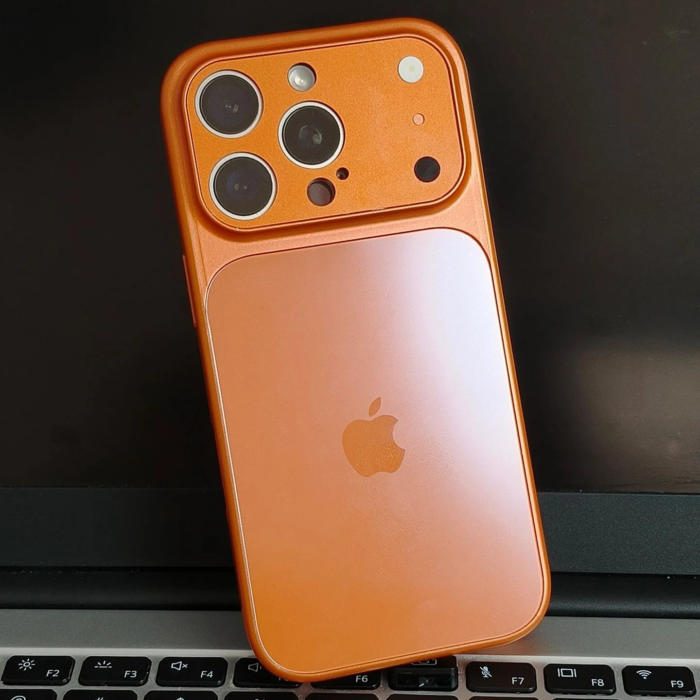 GripShield™ Matte iPhone Hoes